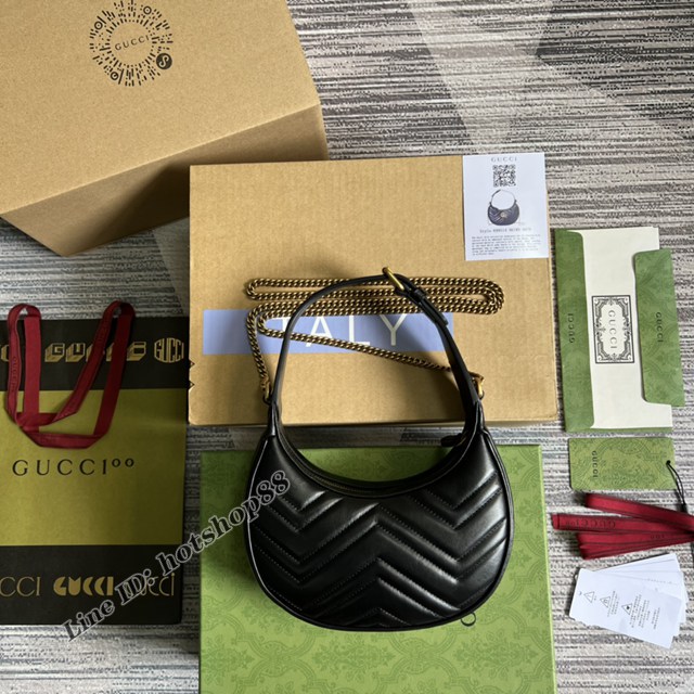 Gucci專櫃新款肩背女包腋下包 古馳新月形原廠皮迷你手袋699514 gqy4064